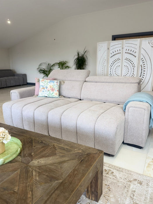 Molly Electric remote sofa