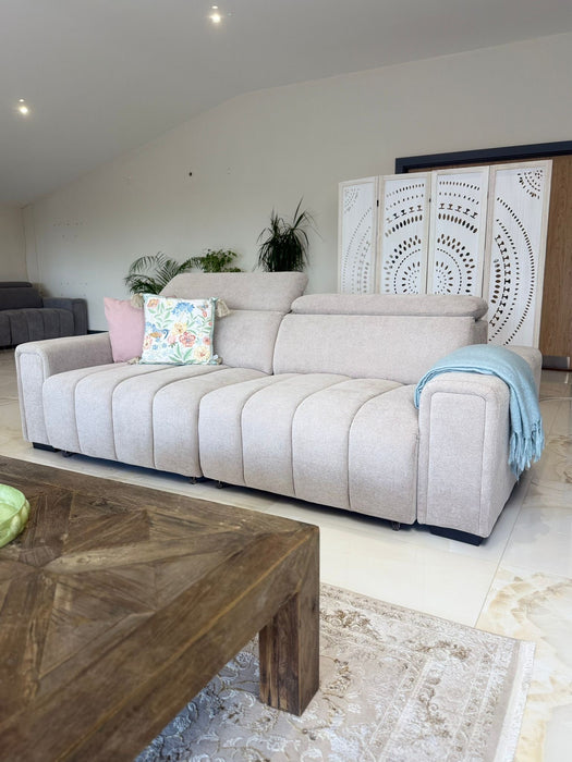 Molly Electric remote sofa