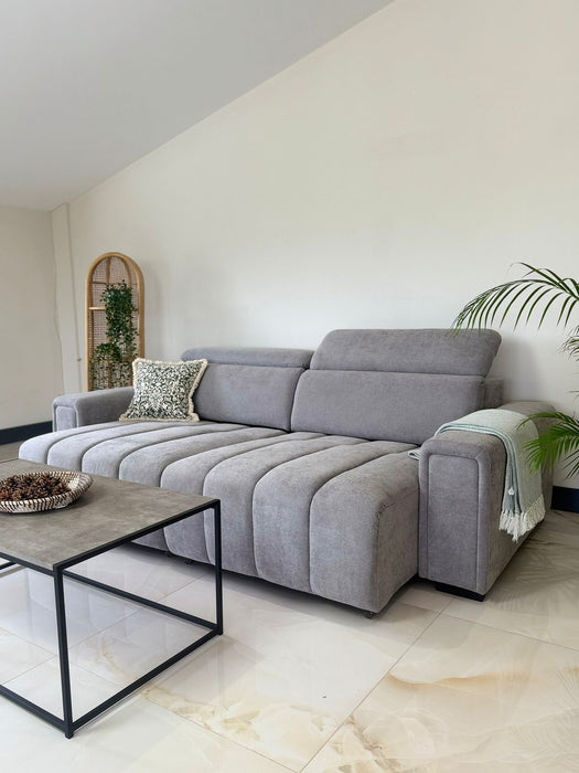 Molly Electric remote sofa