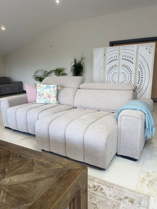 Molly Electric remote sofa