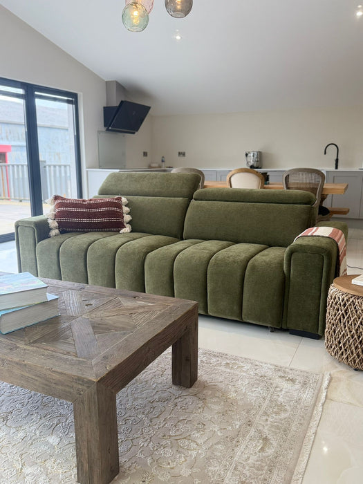 Molly Electric remote sofa